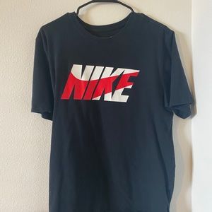 Nike - T-Shirt